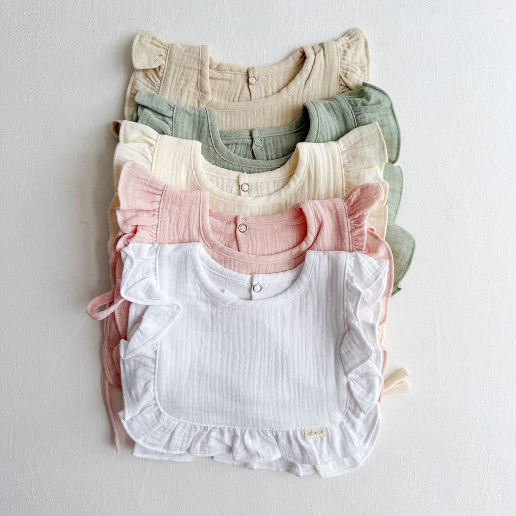 Muslin Cotton Ruffle Baby Bib (Pink)